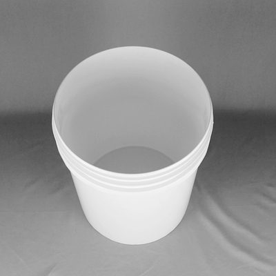 Пластиковое белое круглое ведро 20L краски